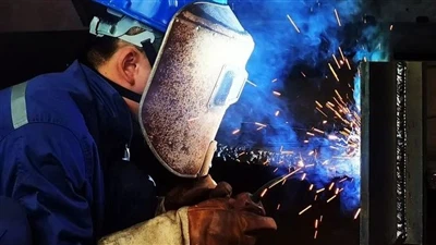 Zelfgedisciplineerde inperking om de epidemie te bestrijden en een veilige en...